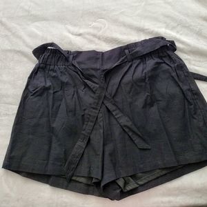 Summer shorts set never worn!